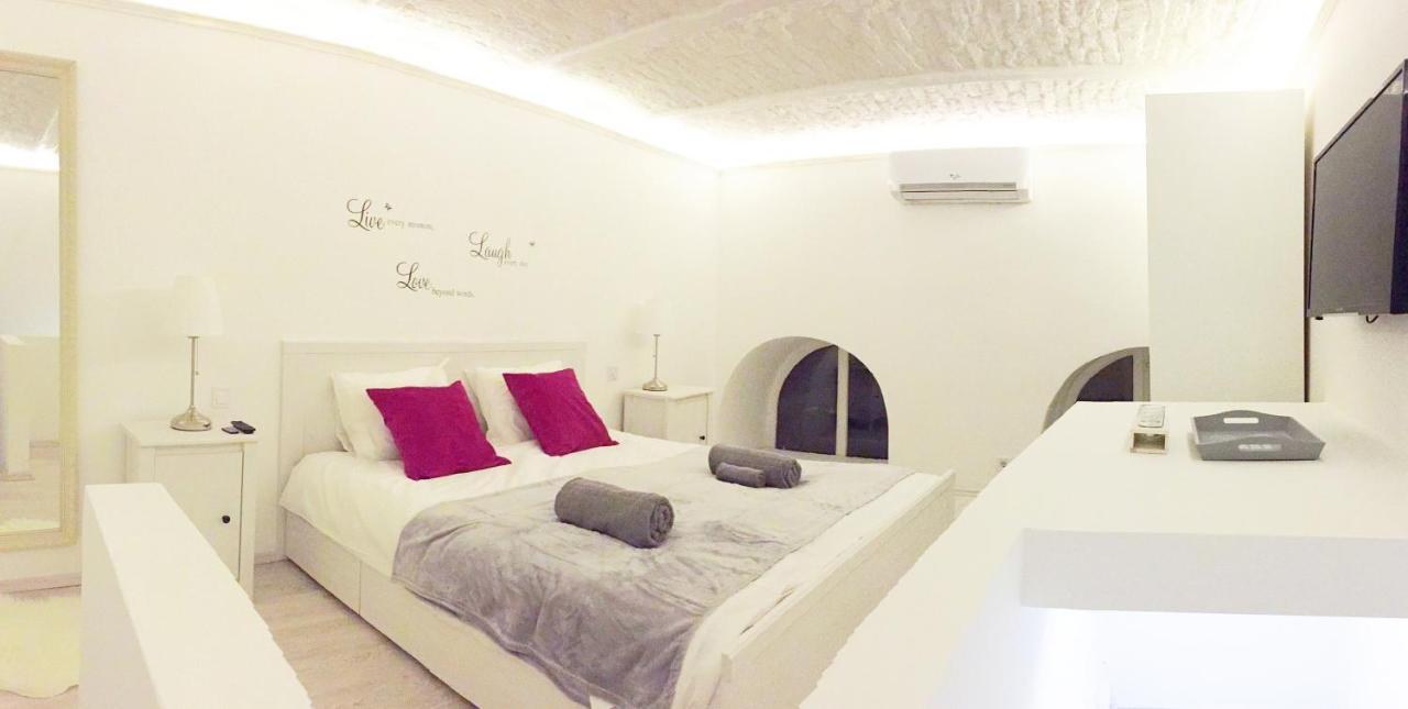 City Center Apartment With Gym & Spa Budapest Esterno foto